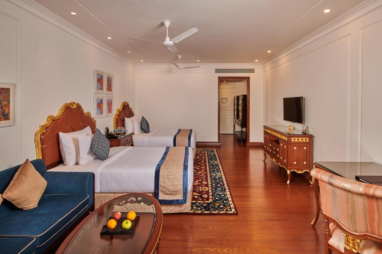 เมย์แฟร์ เลค รีสอร์ต Hotel Raipur  ภายนอก รูปภาพ