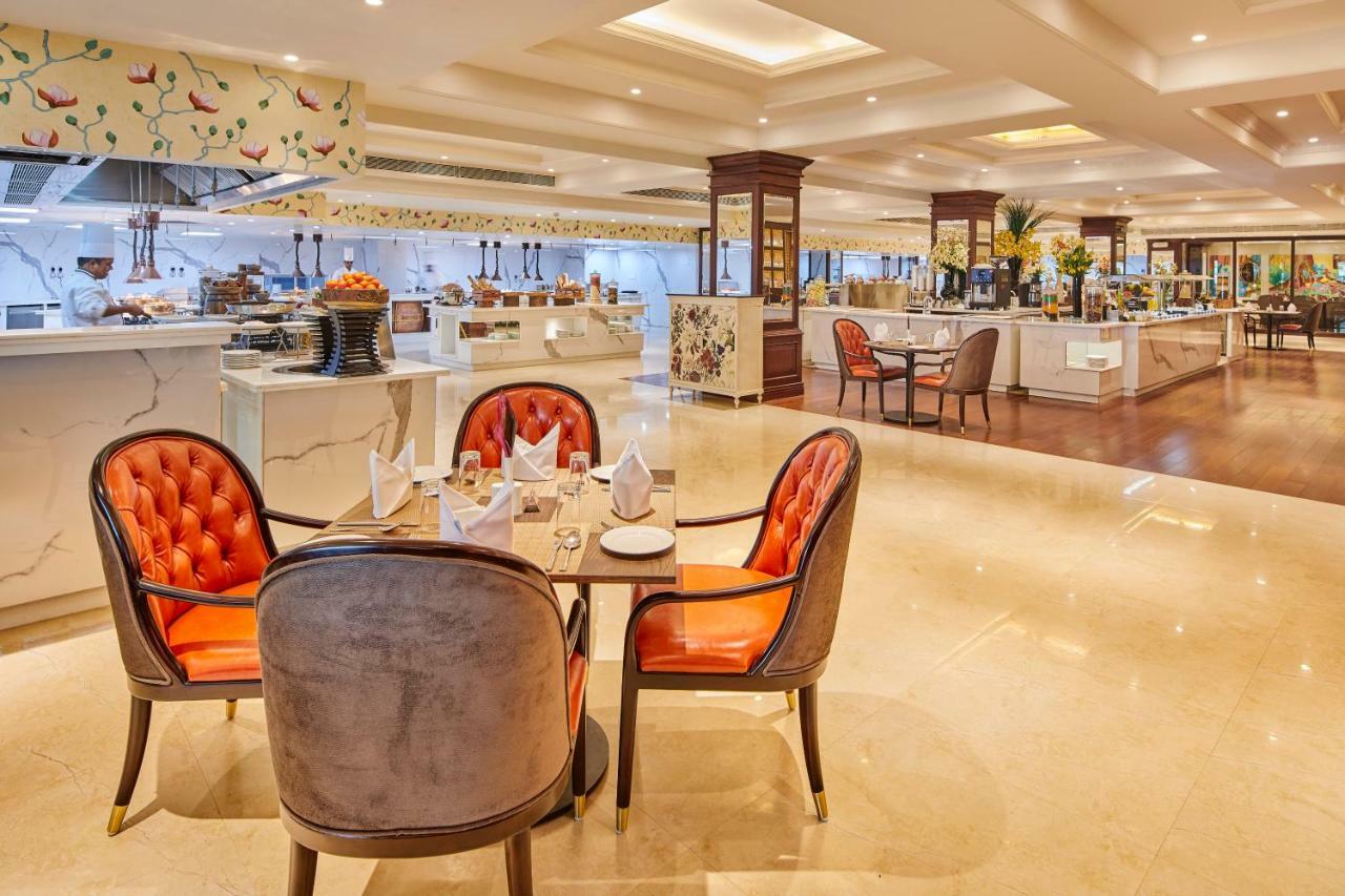เมย์แฟร์ เลค รีสอร์ต Hotel Raipur  ภายนอก รูปภาพ