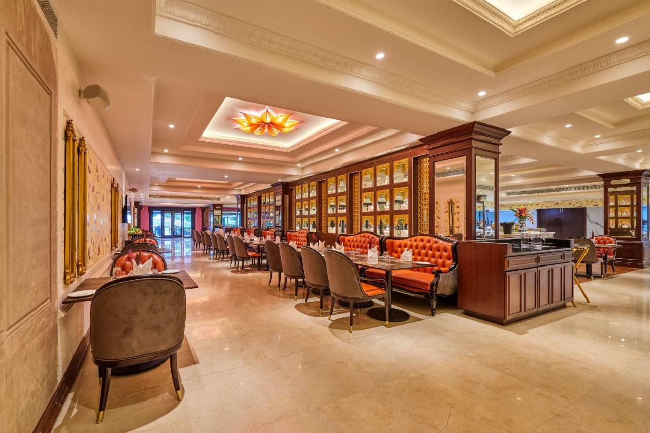 เมย์แฟร์ เลค รีสอร์ต Hotel Raipur  ภายนอก รูปภาพ